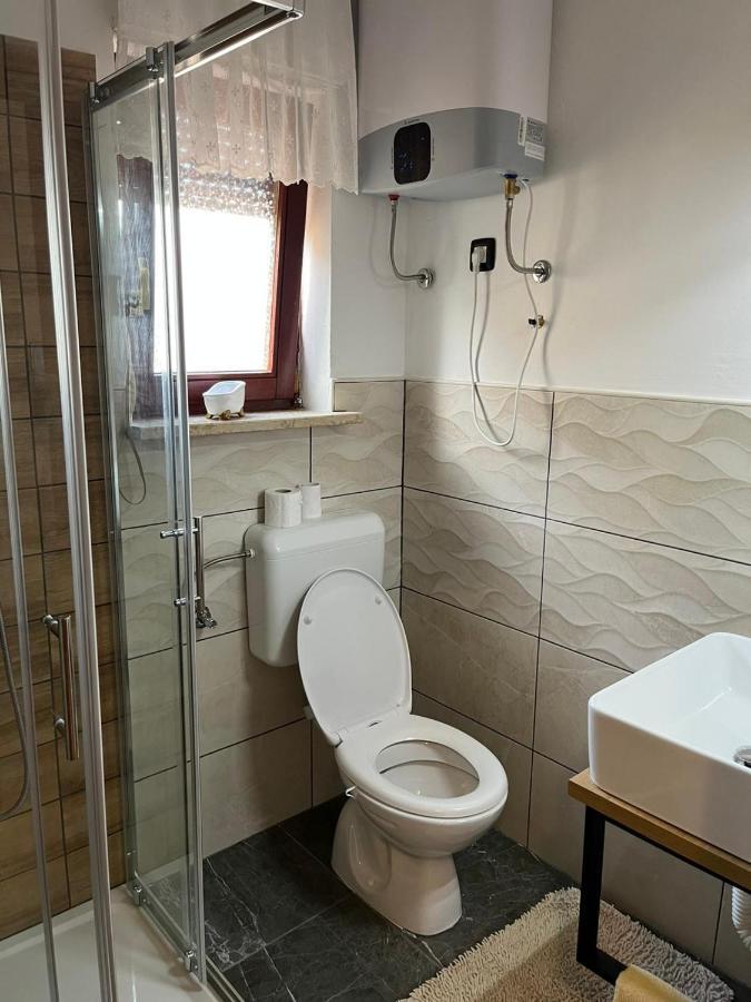 San 3 * Liznjan