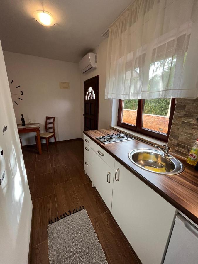 San 3 Apartment *
